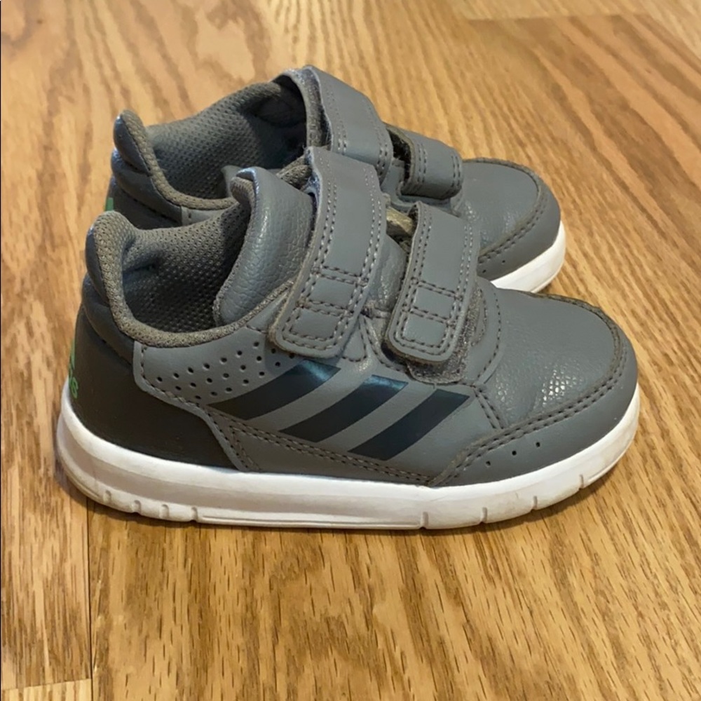Adidas toddler sneakers